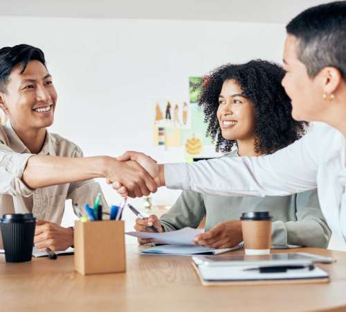 handshake-global-partnership-and-office-deal-in-b-2022-12-07-22-17-13-utc.jpg